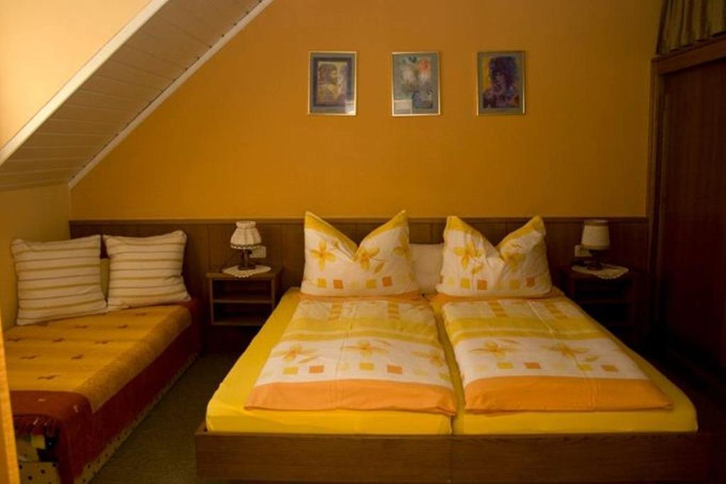 Zur Alten Schmiede Bad Kleinkirchheim Phòng bức ảnh